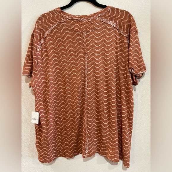 Free People Bali Backpacker T-shirt in Rust Combo Size Medium - Picture 5 of 7